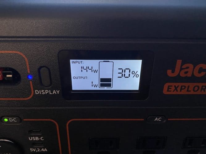 Screen on the Jackery Explorer 1000 showing the battery percentage