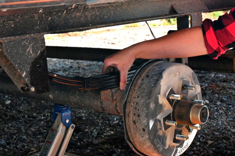 How To Replace The Leaf Springs On A Dual Axle Trailer