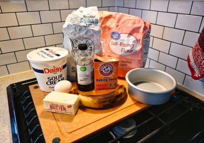 ingredients for the small air fryer banan bread recipe