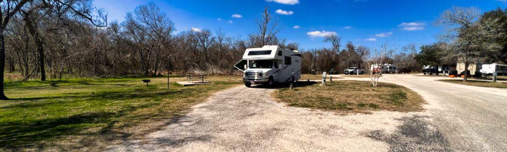 campsite in the karankawa campground at goliad state park in texas