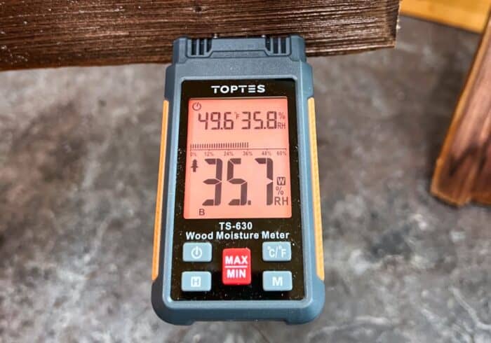 screen and button on the ts-630 toptes moisture meter