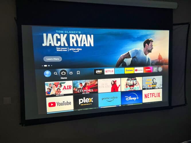fire tv stick connected to yowhick projector