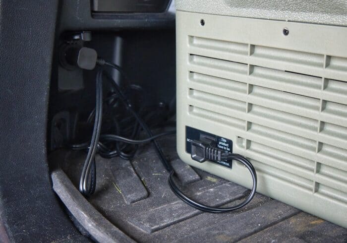 12 volt car plug for an Aaobosi portable car fridge 12 volt refrigerator