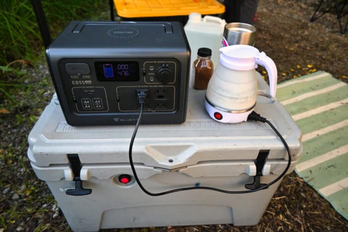 bluetti eb55 powering a portable electric kettle