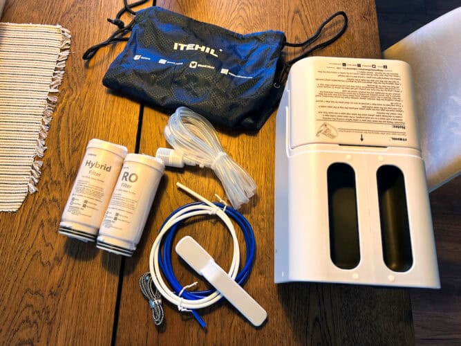 hoses and tools included with the itehil filtration system