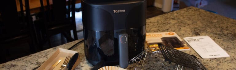 smart probe thermometer on tastee air fryer