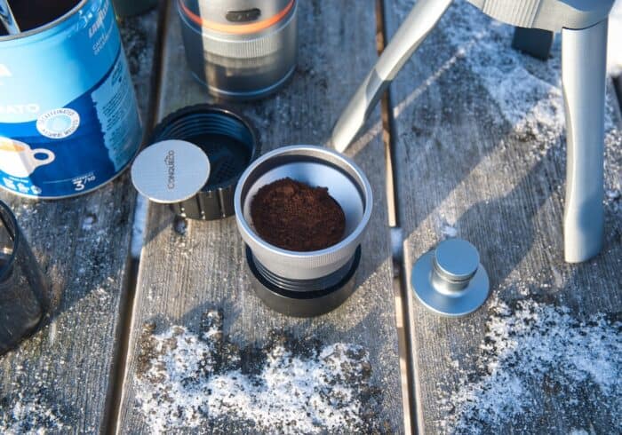 accessories that come with the grounds version of the conqueco battery powered portable coffee maker